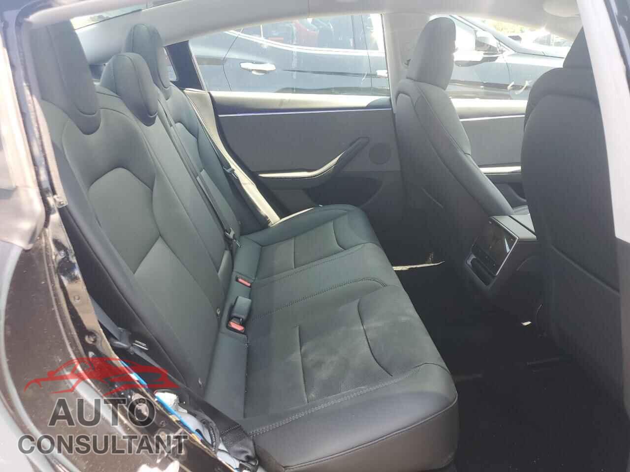 TESLA MODEL 3 2025 - 5YJ3E1EAXSF018855