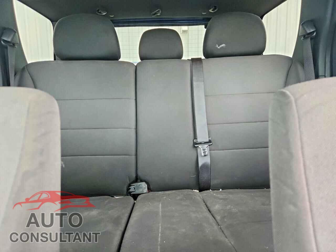 FORD ESCAPE 2010 - 1FMCU9DG8AKB60593