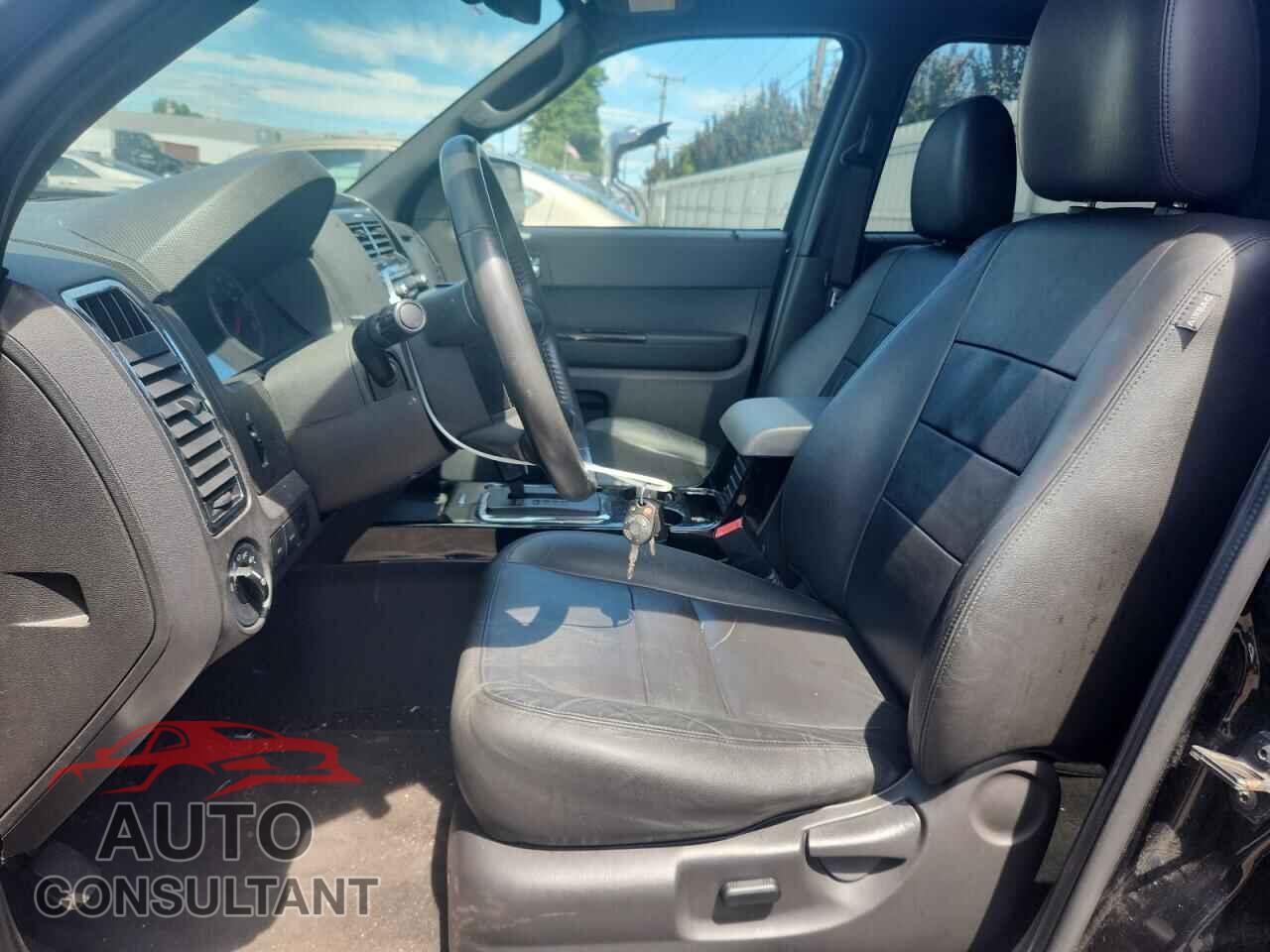FORD ESCAPE 2010 - 1FMCU9E76AKD24051