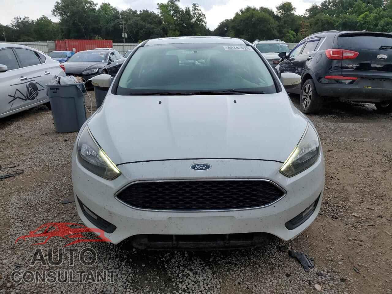 FORD FOCUS 2018 - 1FADP3M29JL275205