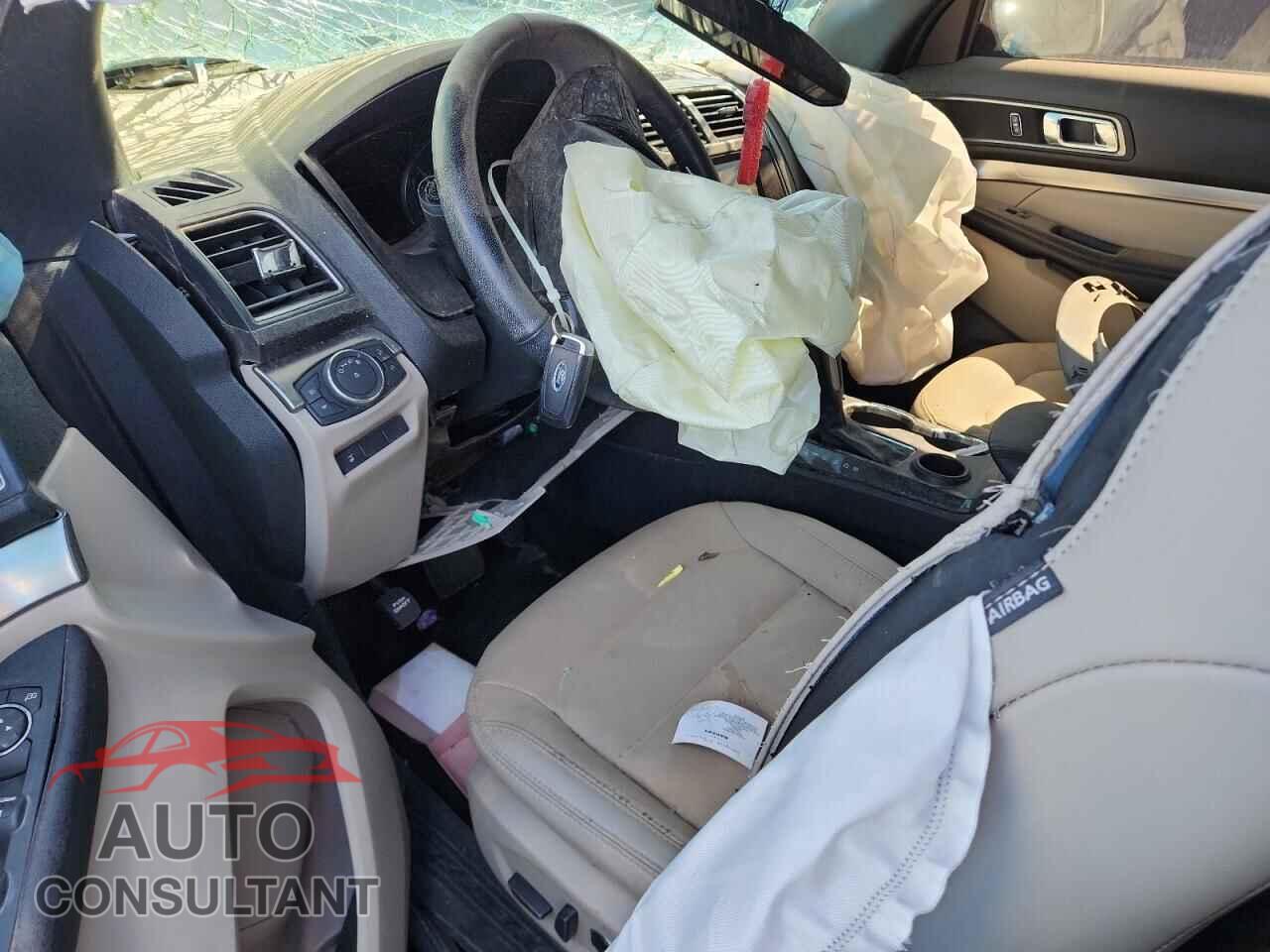FORD EXPLORER 2018 - 1FM5K7D81JGB17857