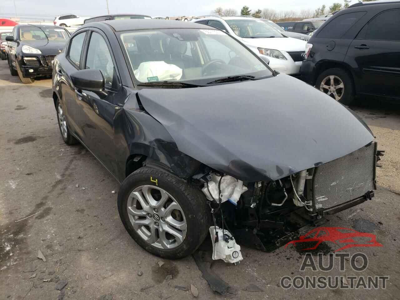 TOYOTA YARIS 2018 - 3MYDLBYV9JY313321