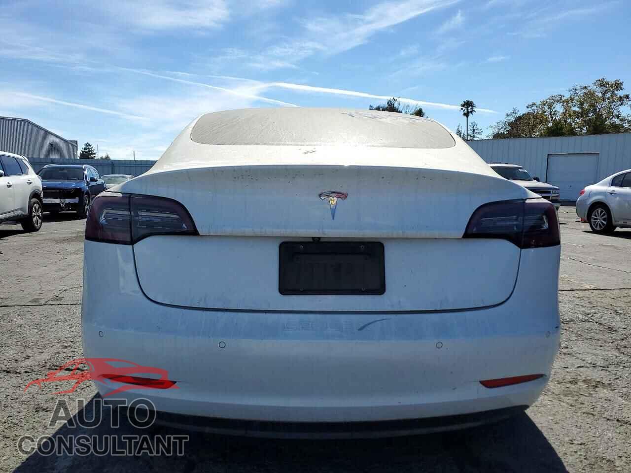 TESLA MODEL 3 2019 - 5YJ3E1EA2KF447567