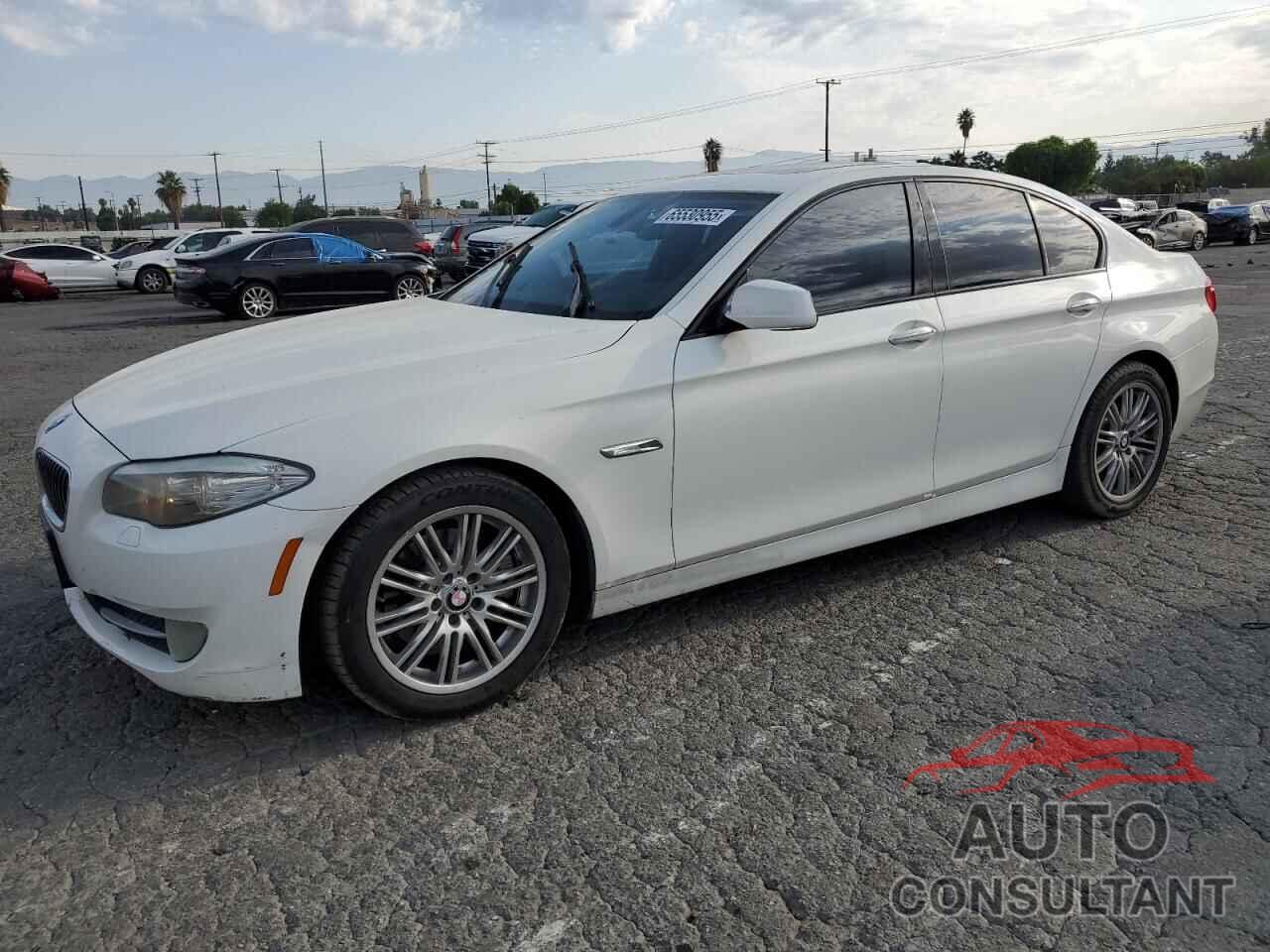 BMW 5 SERIES 2011 - WBAFR1C50BC746699