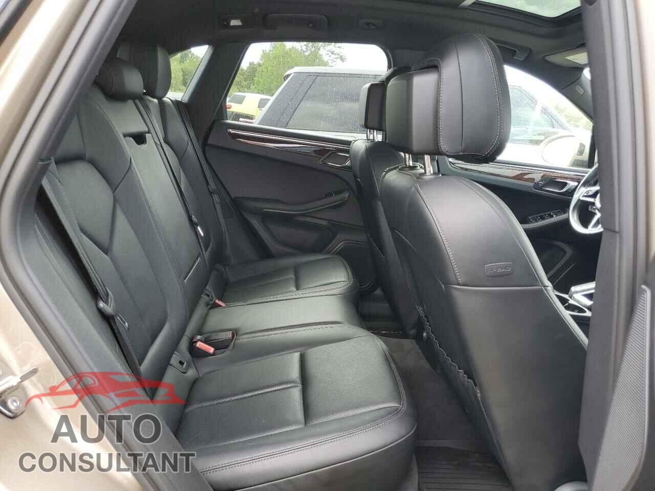 PORSCHE MACAN 2015 - WP1AB2A55FLB59459