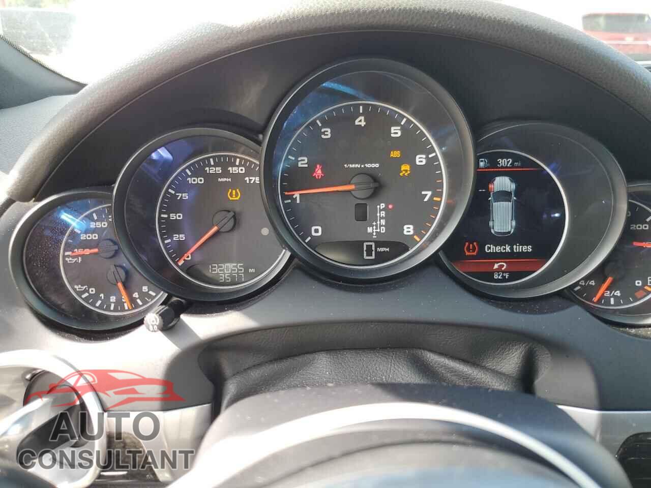PORSCHE CAYENNE 2017 - WP1AA2A27HKA81784