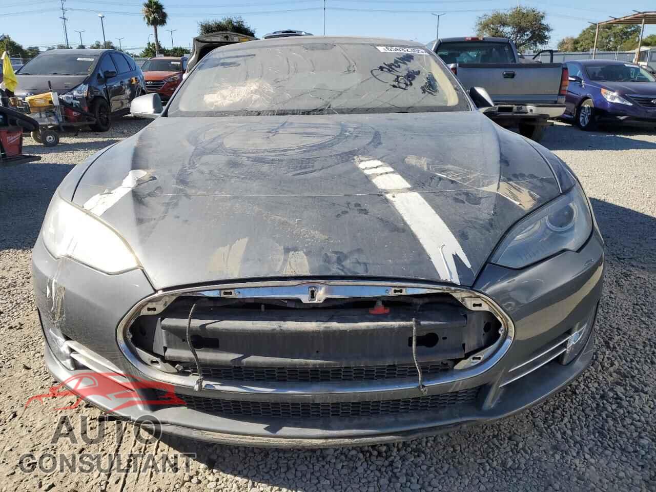 TESLA MODEL S 2013 - 5YJSA1CP1DFP26946