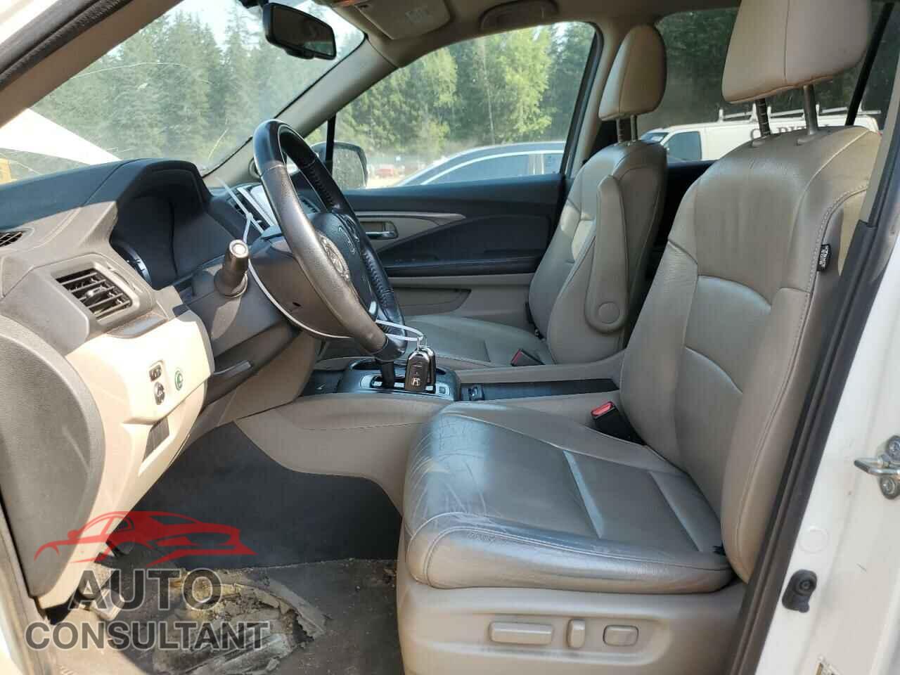 HONDA PILOT 2016 - 5FNYF6H5XGB042420