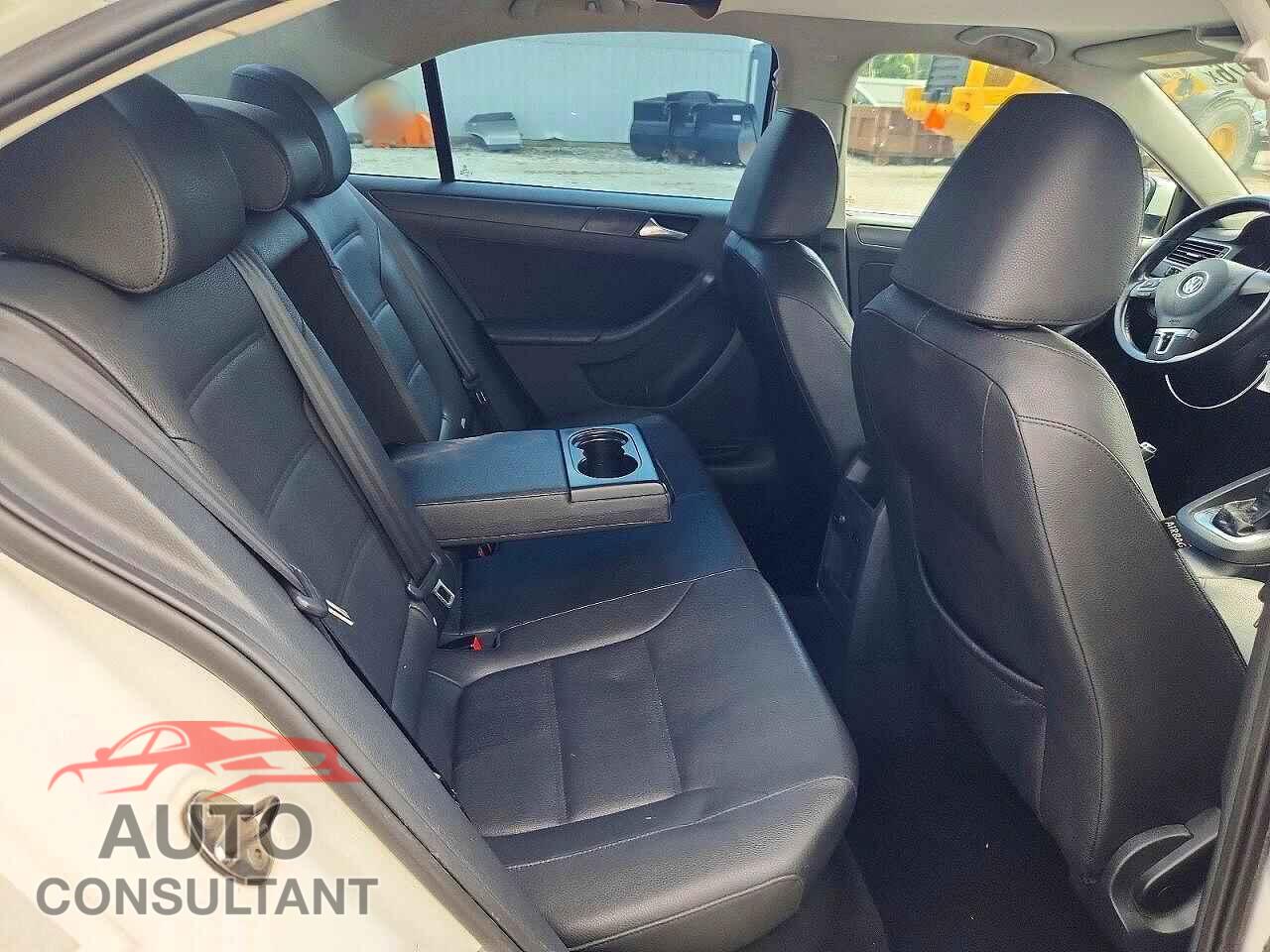VOLKSWAGEN JETTA 2012 - 3VWDX7AJ5CM079693