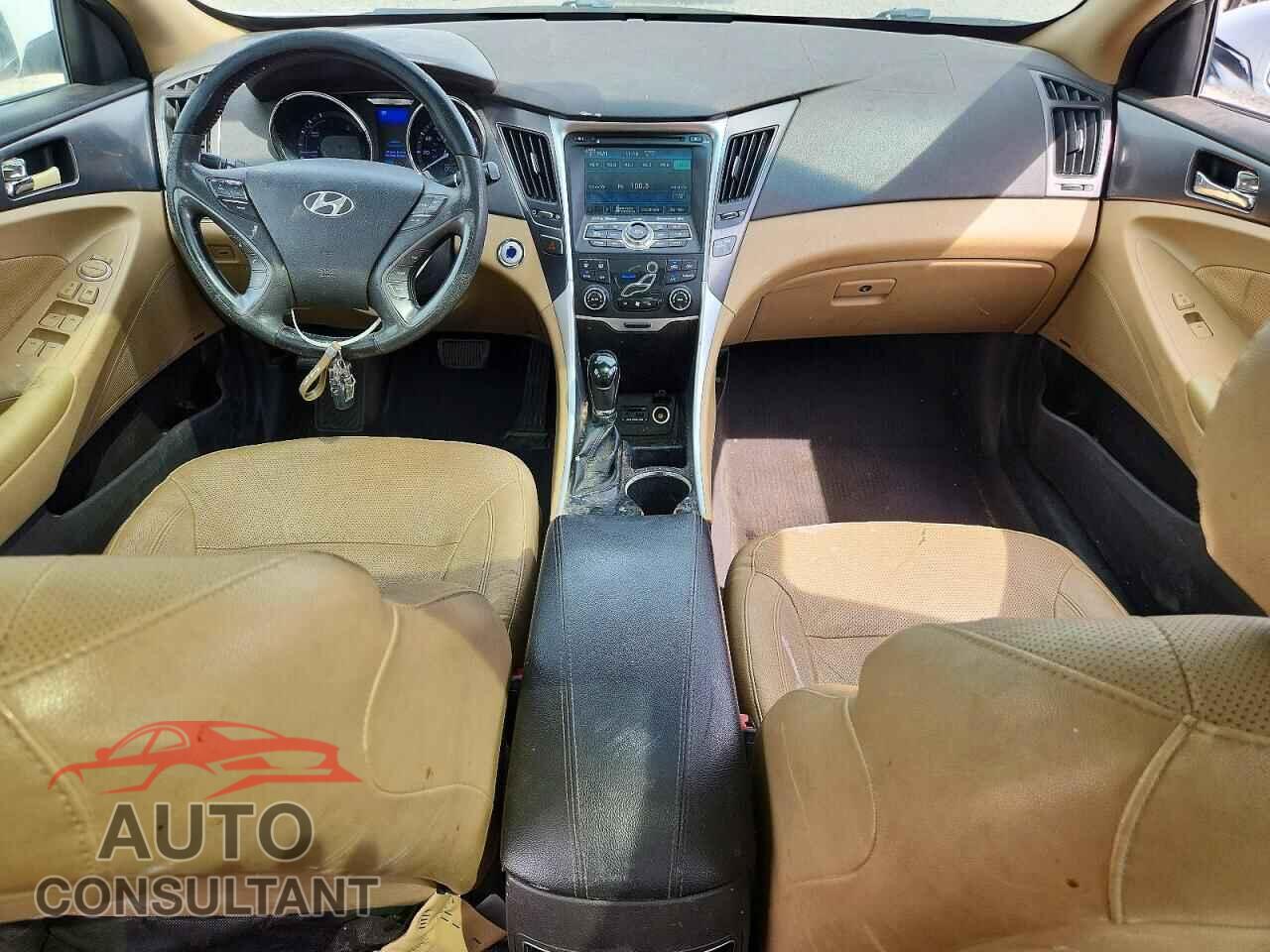 HYUNDAI SONATA 2012 - KMHEC4A48CA037782