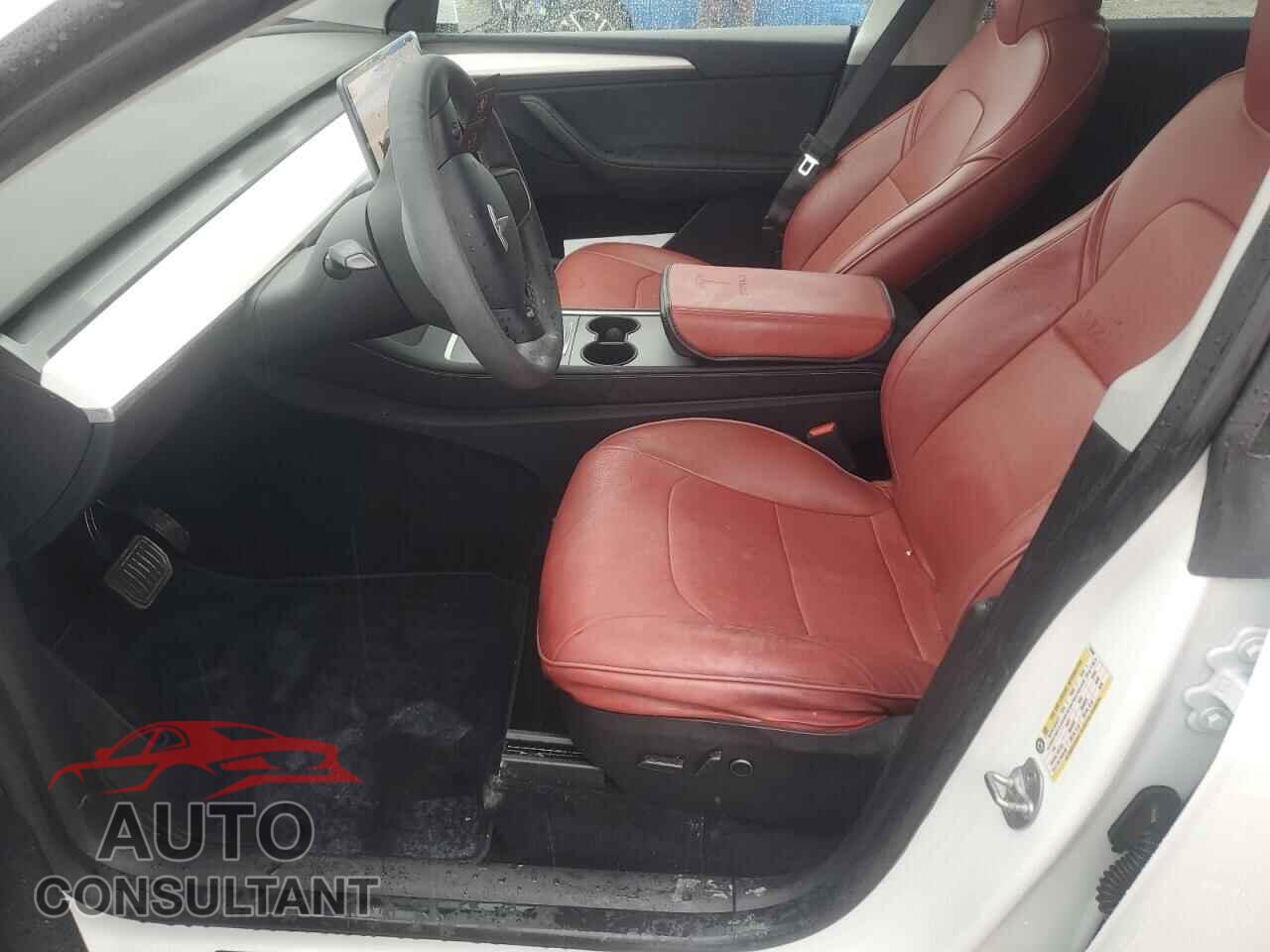 TESLA MODEL Y 2024 - 7SAYGDED2RF170380