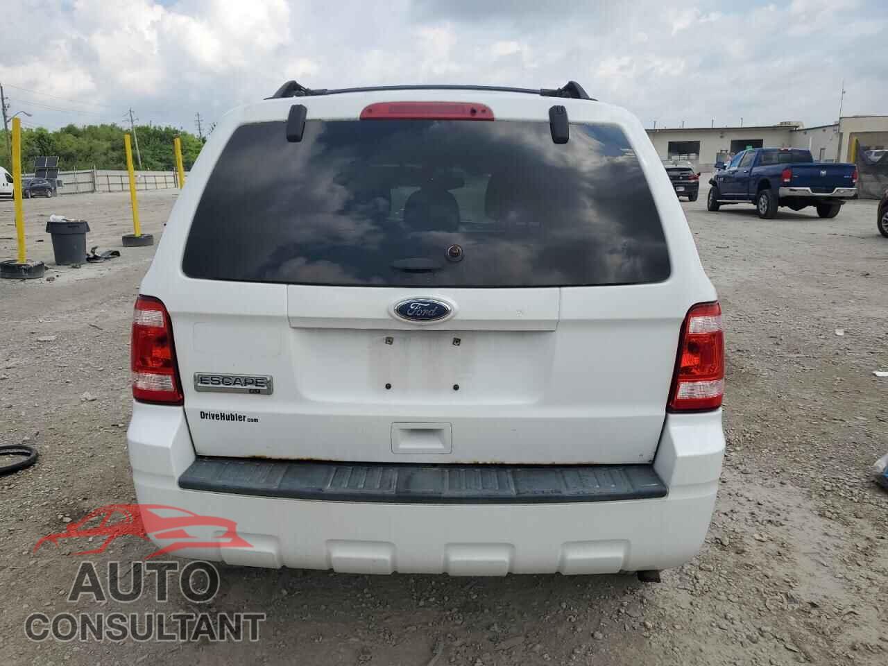 FORD ESCAPE 2011 - 1FMCU0D79BKC13086