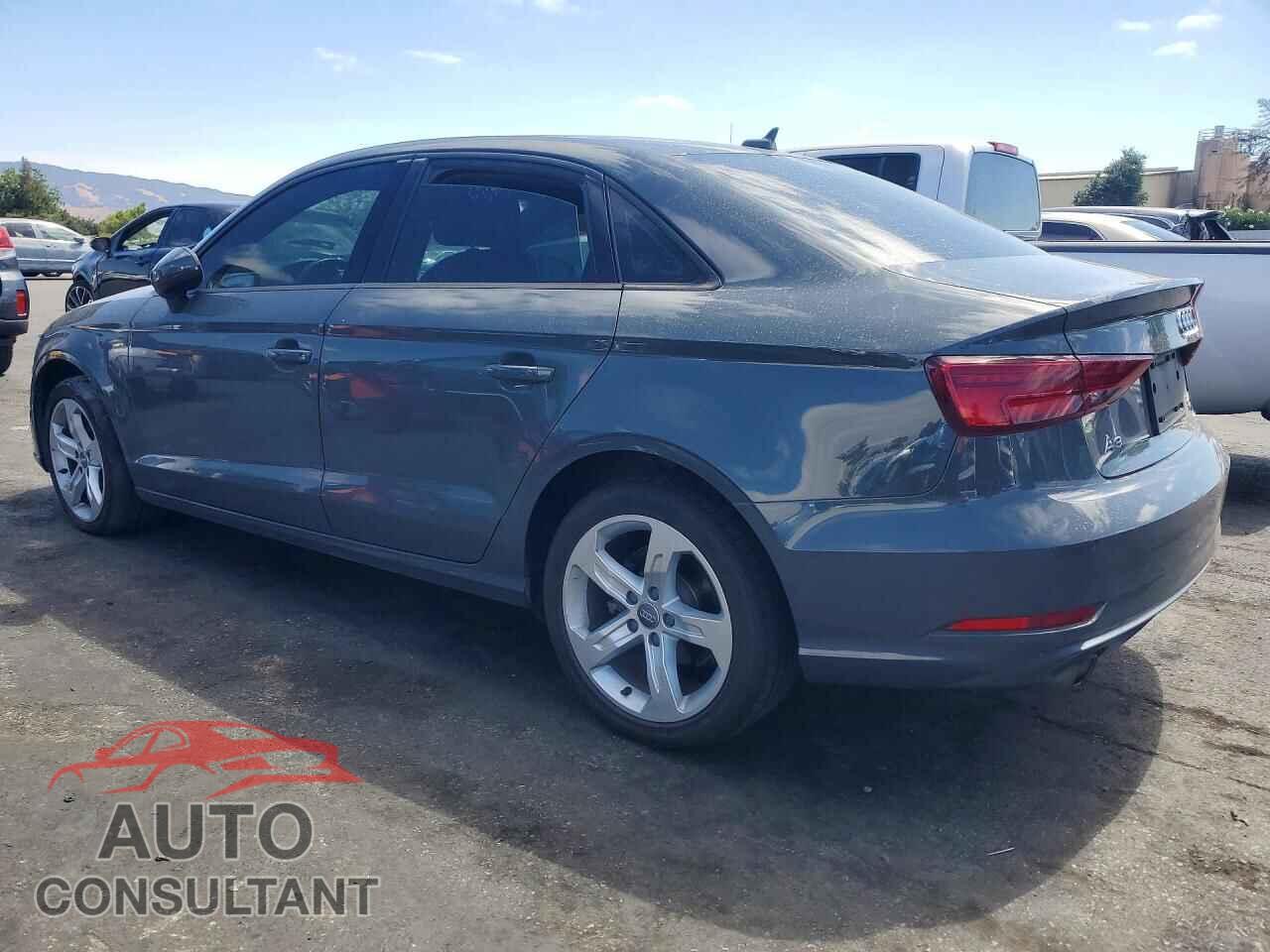 AUDI A3 2018 - WAUB8GFF4J1026289