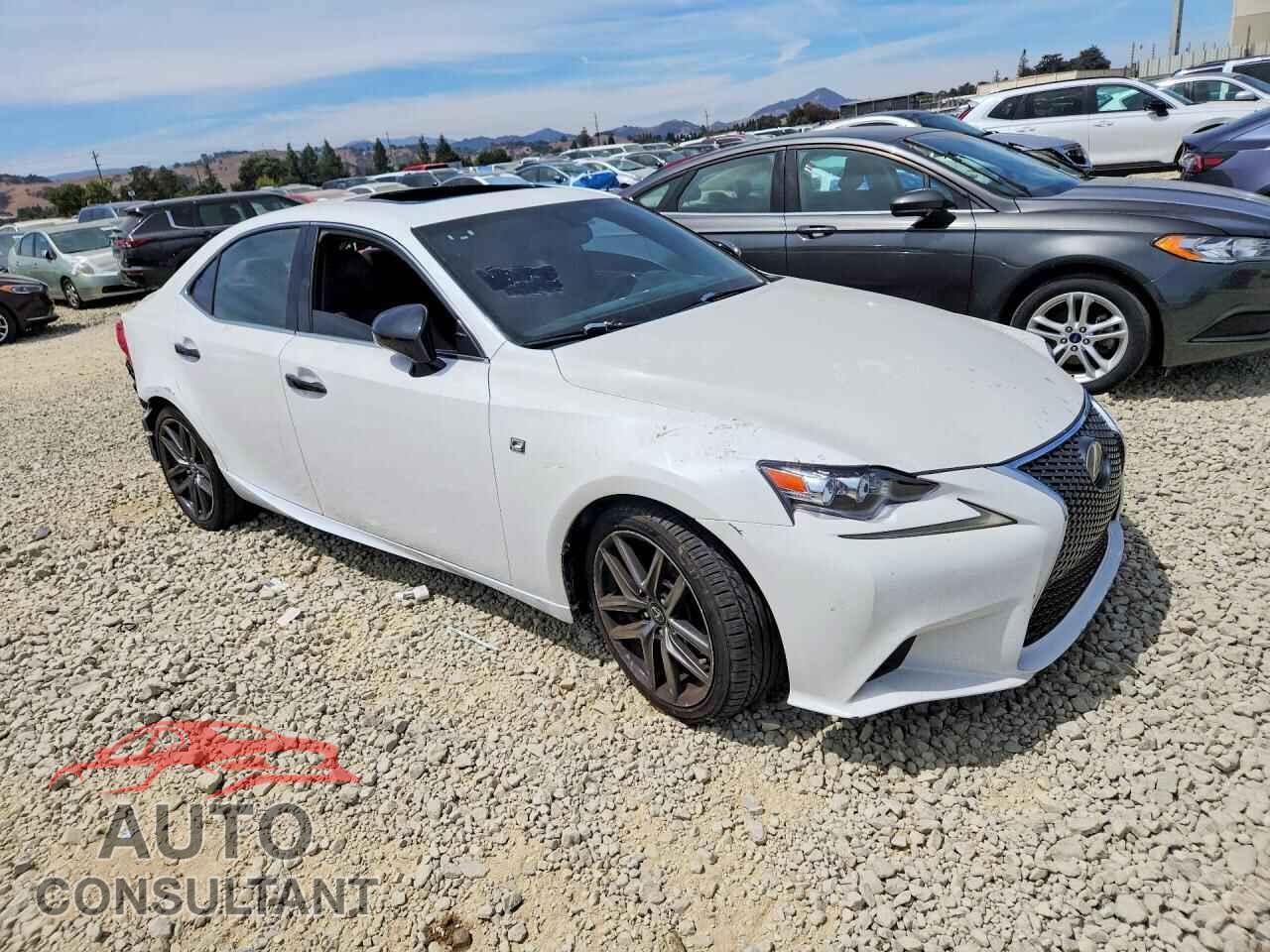 LEXUS IS 2015 - JTHBF1D2XF5052867