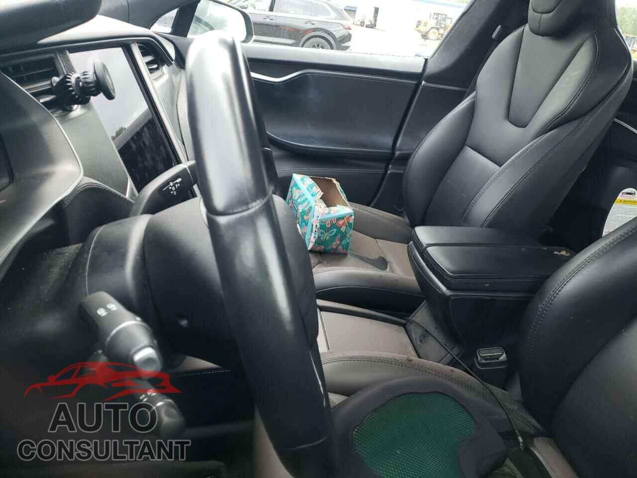 TESLA MODEL S 2018 - 5YJSA1E25JF266588