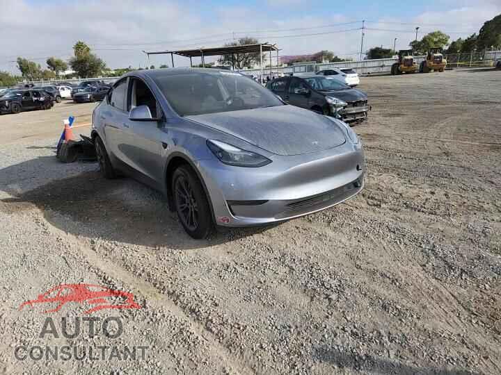 TESLA MODEL Y 2024 - 7SAYGDED4RA320020