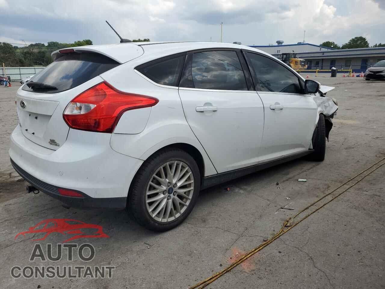 FORD FOCUS 2012 - 1FAHP3M2XCL393915