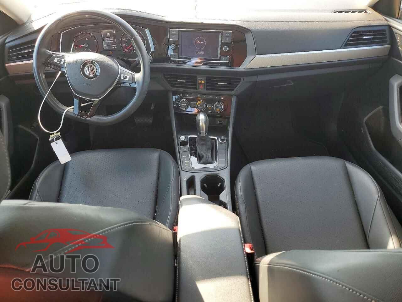 VOLKSWAGEN JETTA 2019 - 3VWC57BU1KM086357