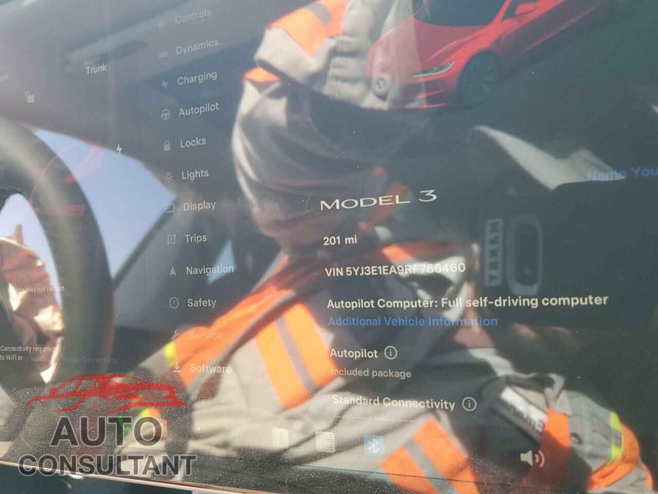 TESLA MODEL 3 2024 - 5YJ3E1EA9RF766460