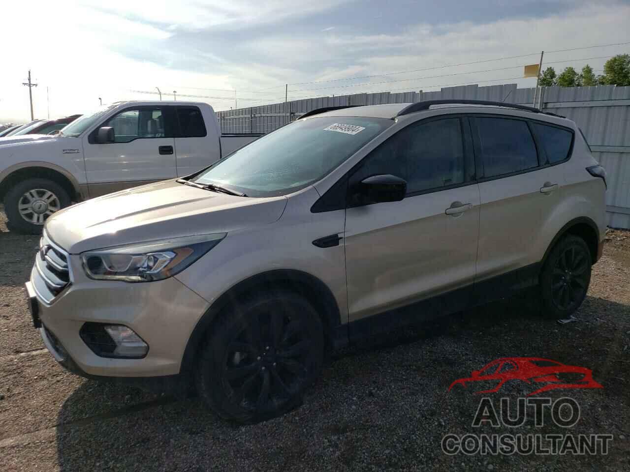 FORD ESCAPE 2017 - 1FMCU0GD5HUD35166