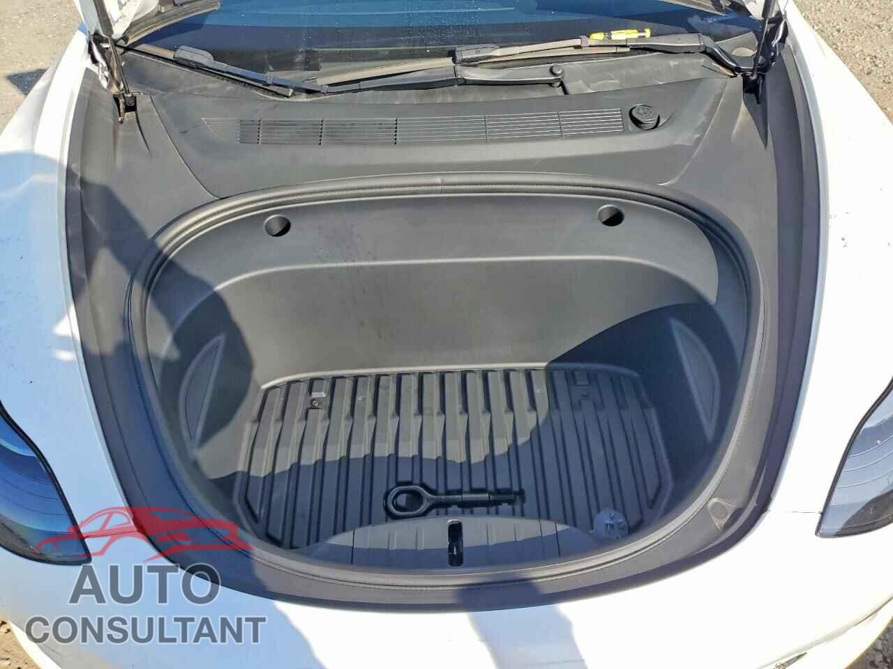 TESLA MODEL 3 2022 - 5YJ3E1EA9NF357661