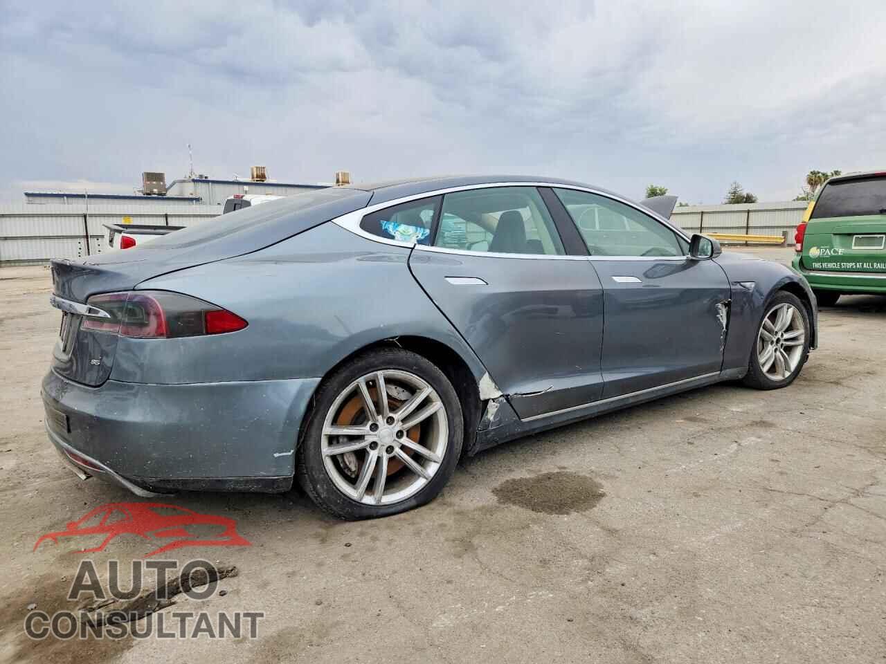 TESLA MODEL S 2013 - 5YJSA1CNXDFP28886