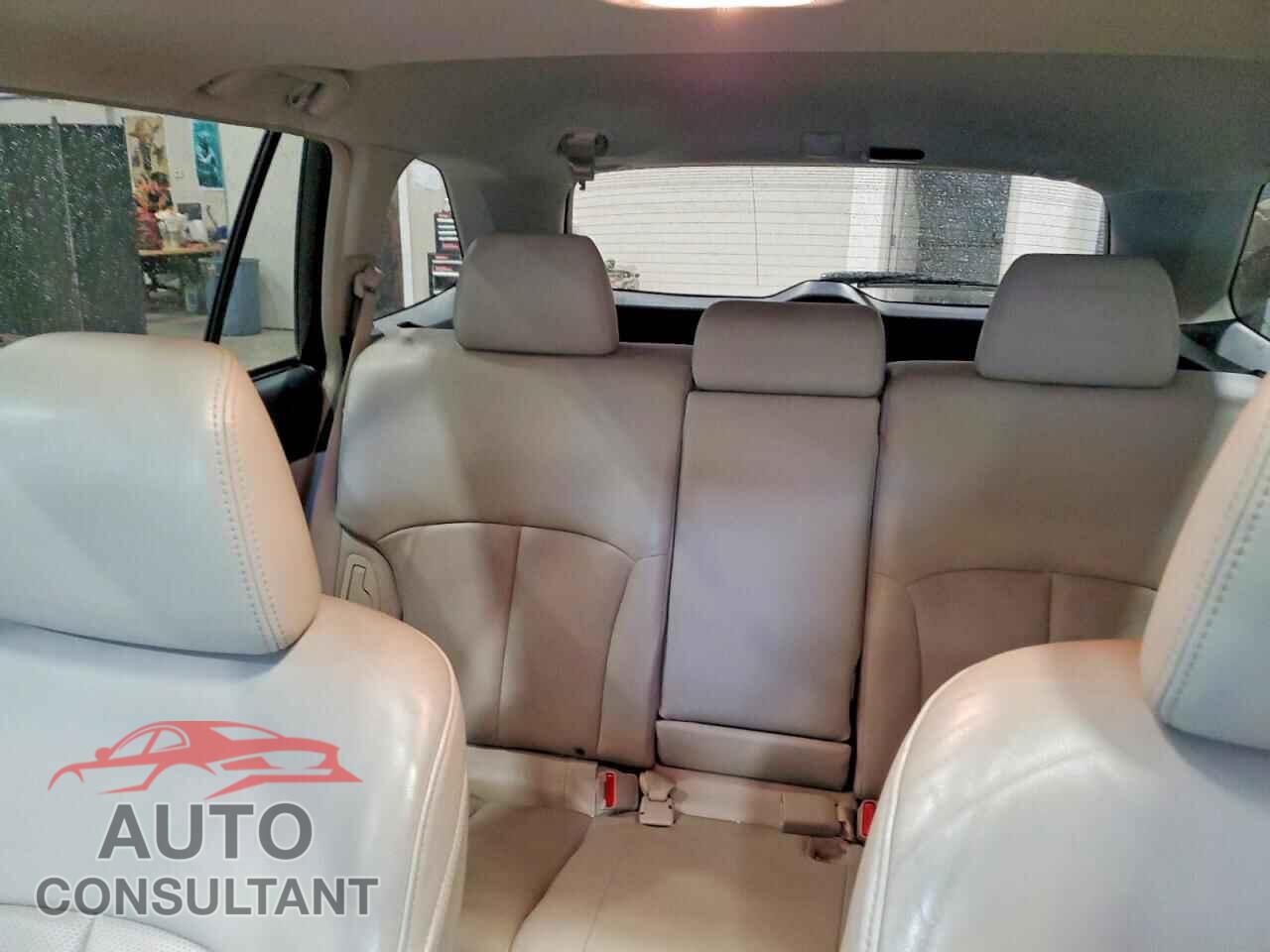 SUBARU OUTBACK 2013 - 4S4BRBLCXD3266304