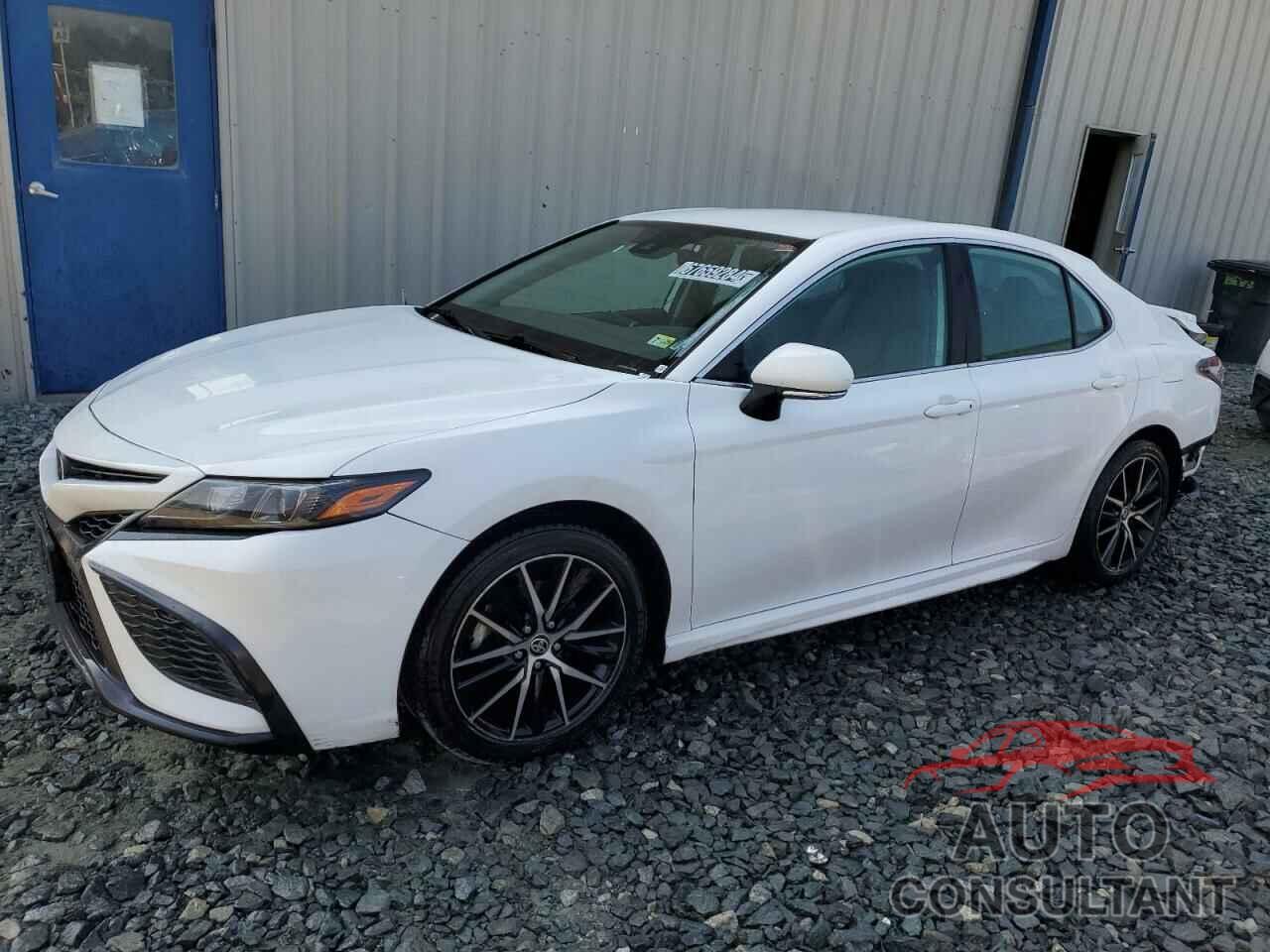 TOYOTA CAMRY 2022 - 4T1G11AK3NU658537