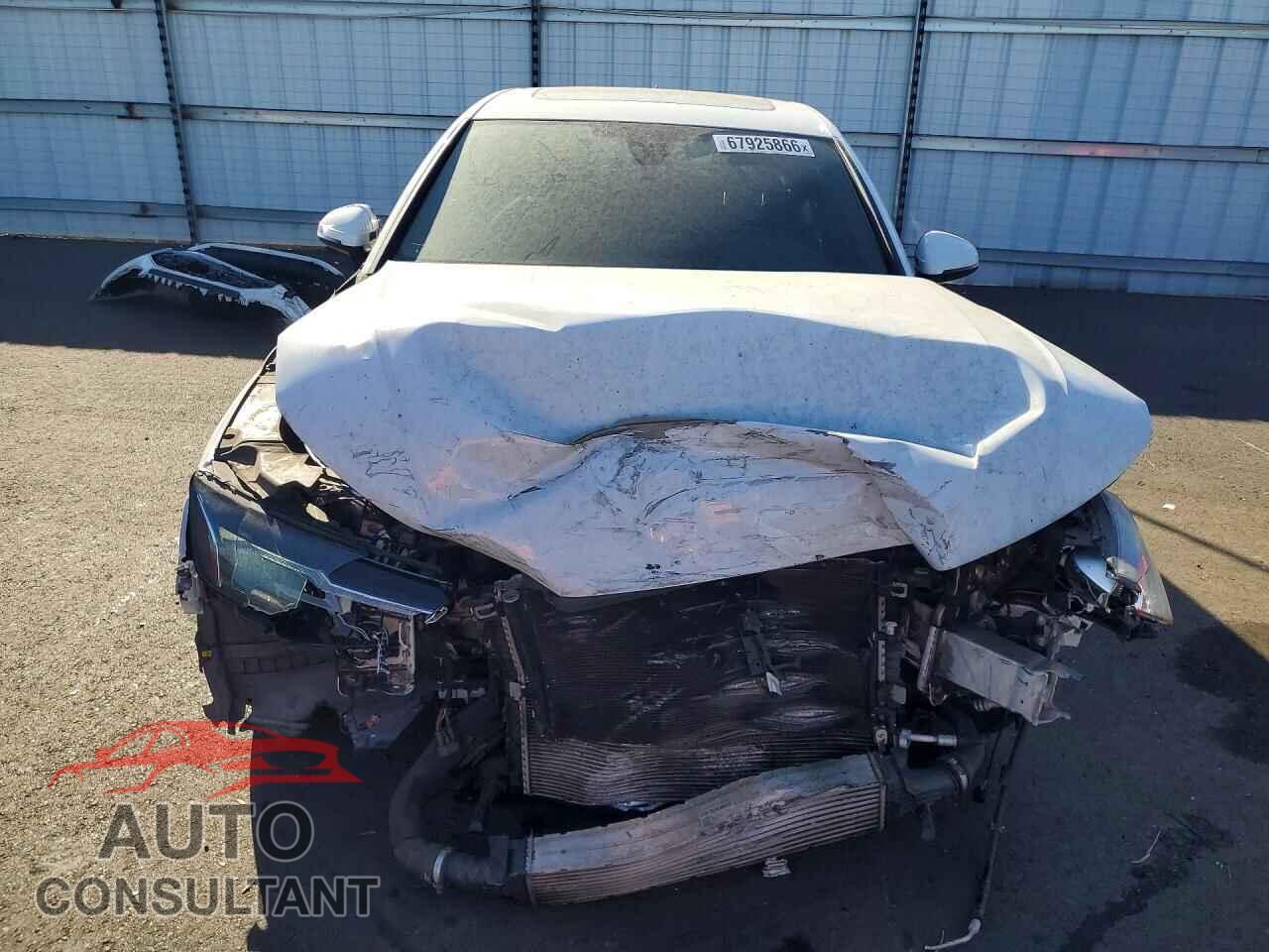 AUDI A4 2021 - WAUDAAF42MN007780