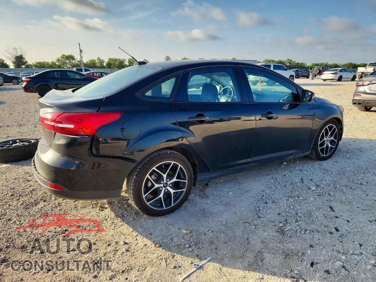 FORD FOCUS 2017 - 1FADP3H29HL204607