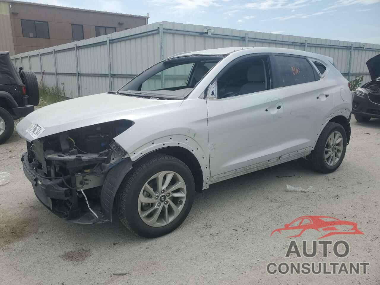 HYUNDAI TUCSON 2018 - KM8J3CA46JU683312