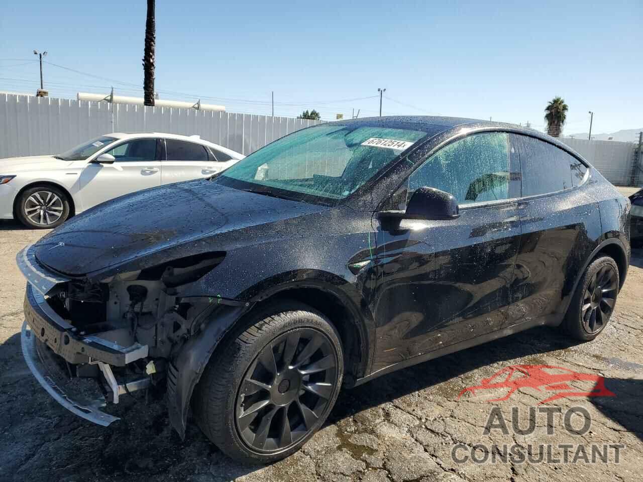 TESLA MODEL Y 2024 - 7SAYGDEE6RA215519