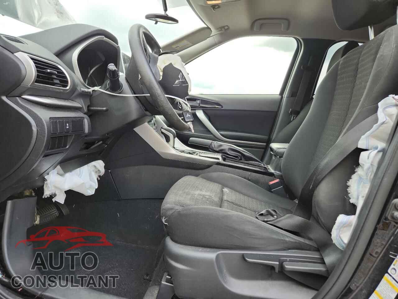 MITSUBISHI ECLIPSE 2018 - JA4AT4AA3JZ047170