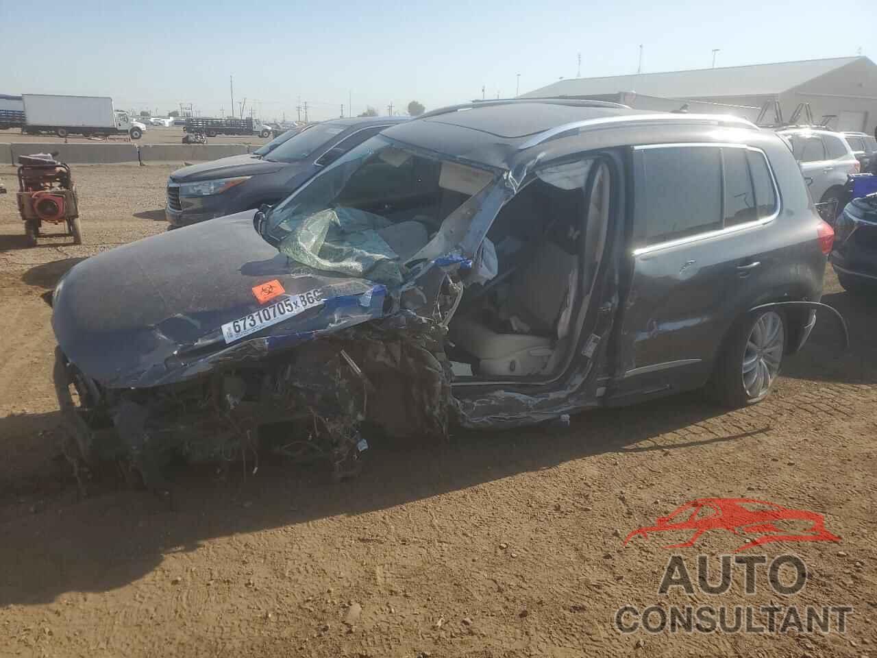 VOLKSWAGEN TIGUAN 2014 - WVGBV3AX1EW511093