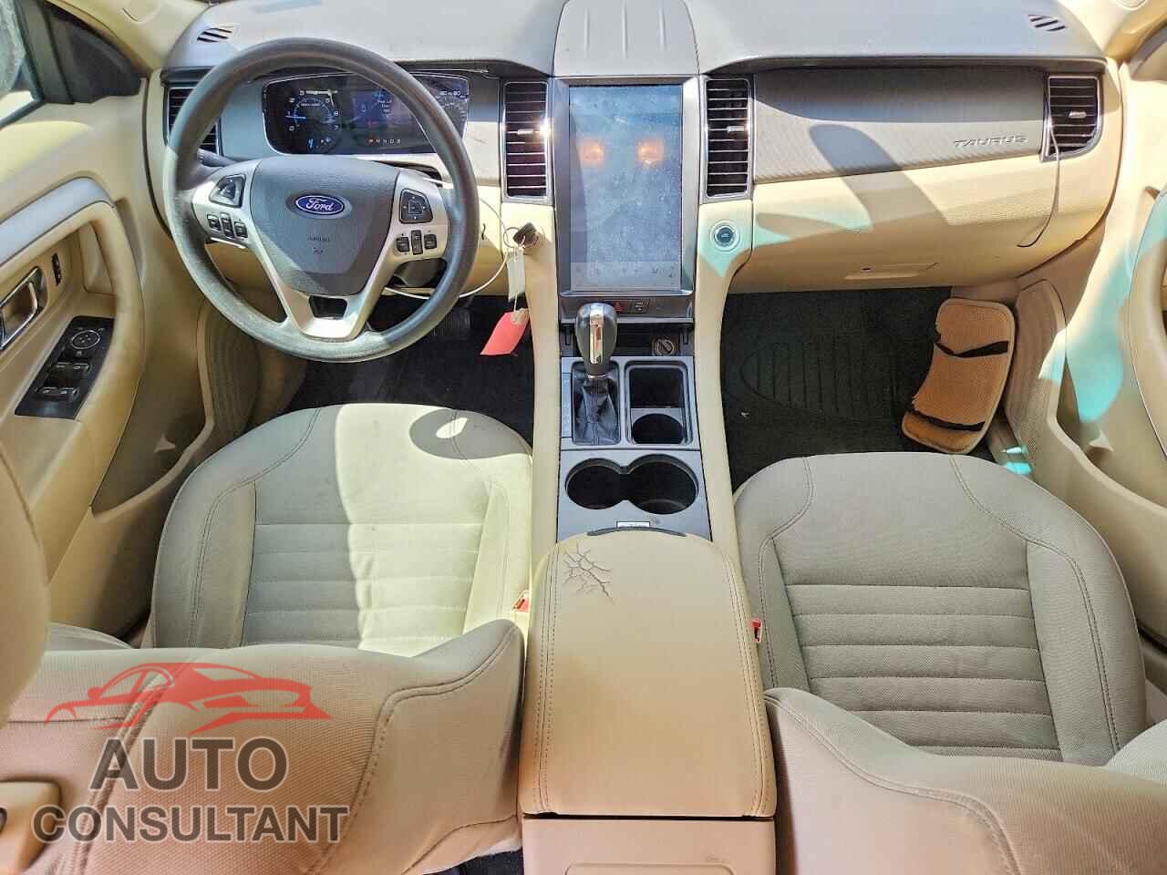 FORD TAURUS 2017 - 1FAHP2D81HG145261