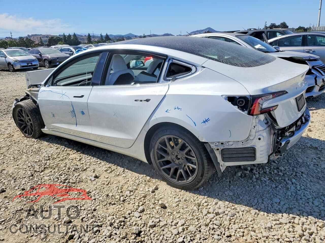 TESLA MODEL 3 2024 - 5YJ3E1EA8RF866632