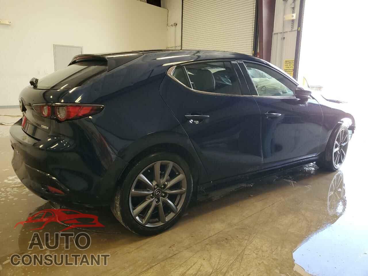 MAZDA 3 2021 - JM1BPAKL7M1319087
