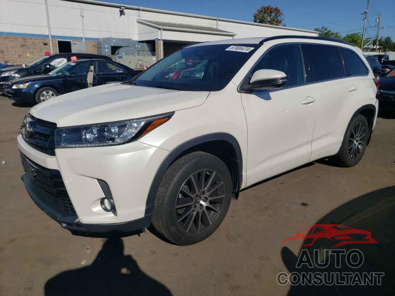 TOYOTA HIGHLANDER 2017 - 5TDJZRFH1HS361015