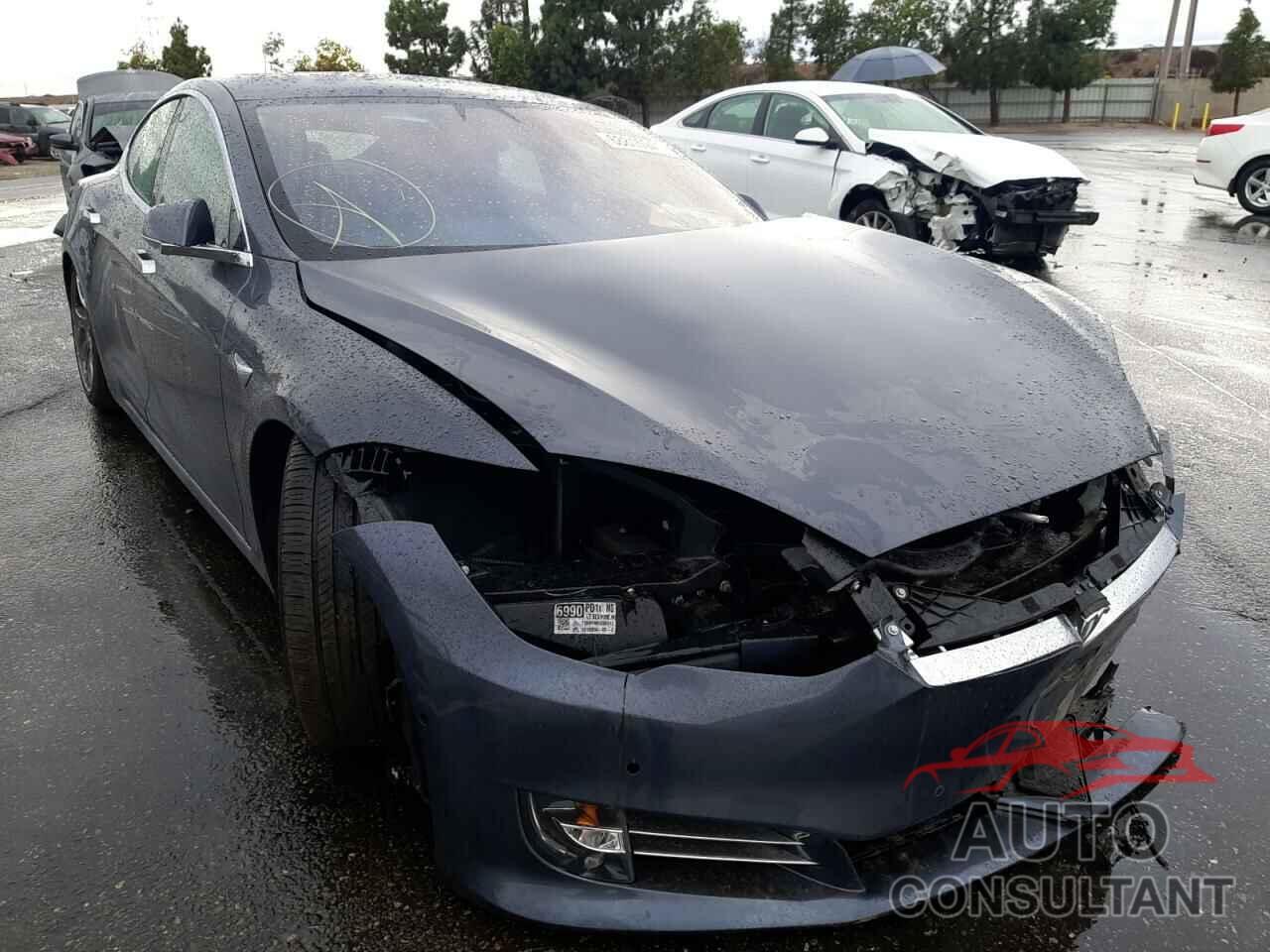 TESLA MODEL S 2020 - 5YJSA1E2XLF381500