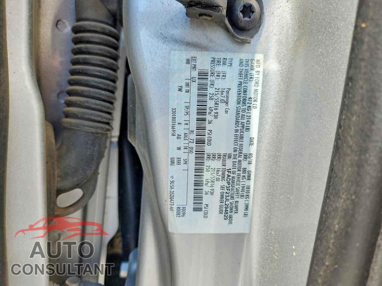 FORD FOCUS 2018 - 1FADP3F23JL294829