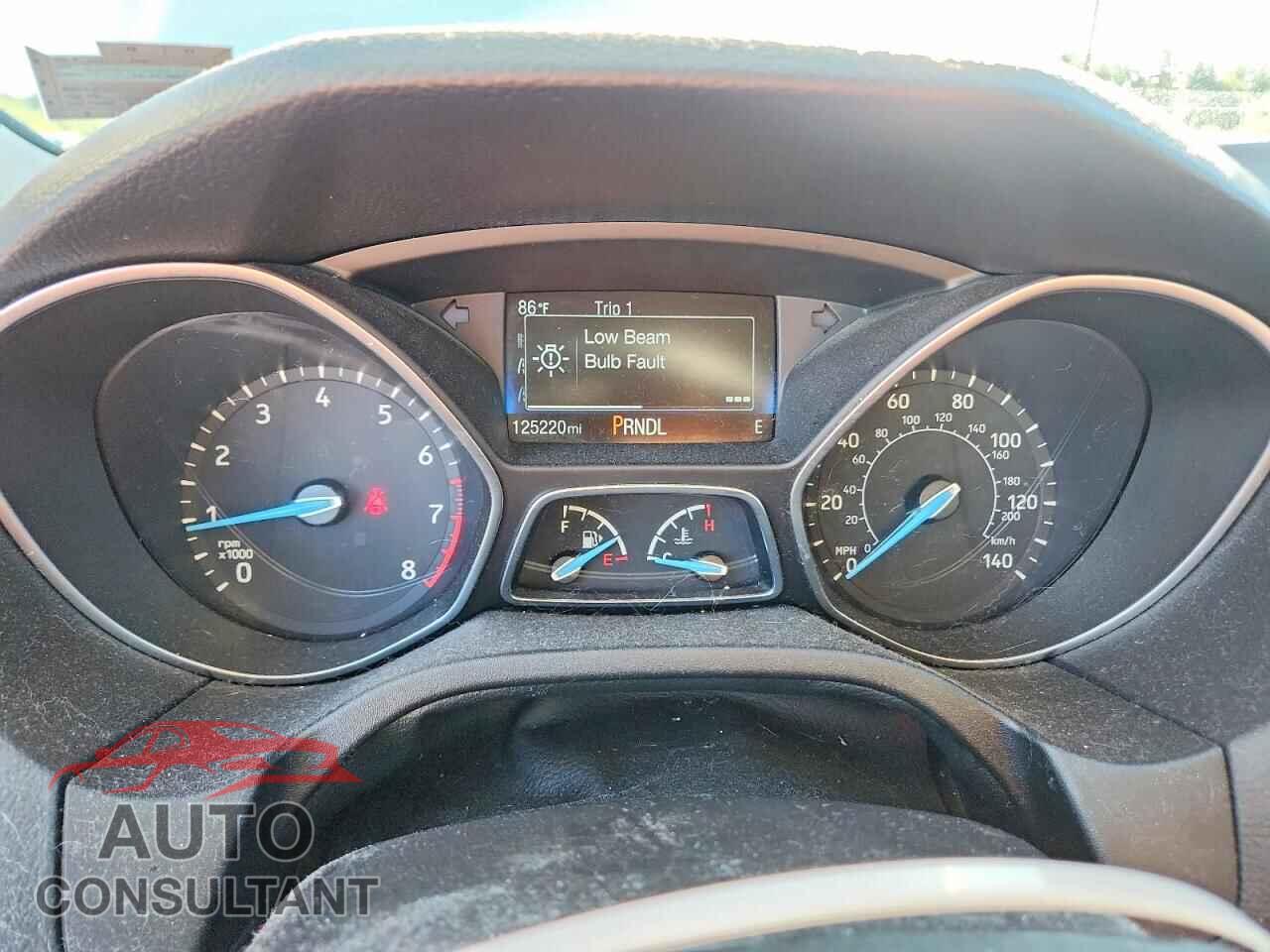 FORD FOCUS 2017 - 1FADP3F29HL330372