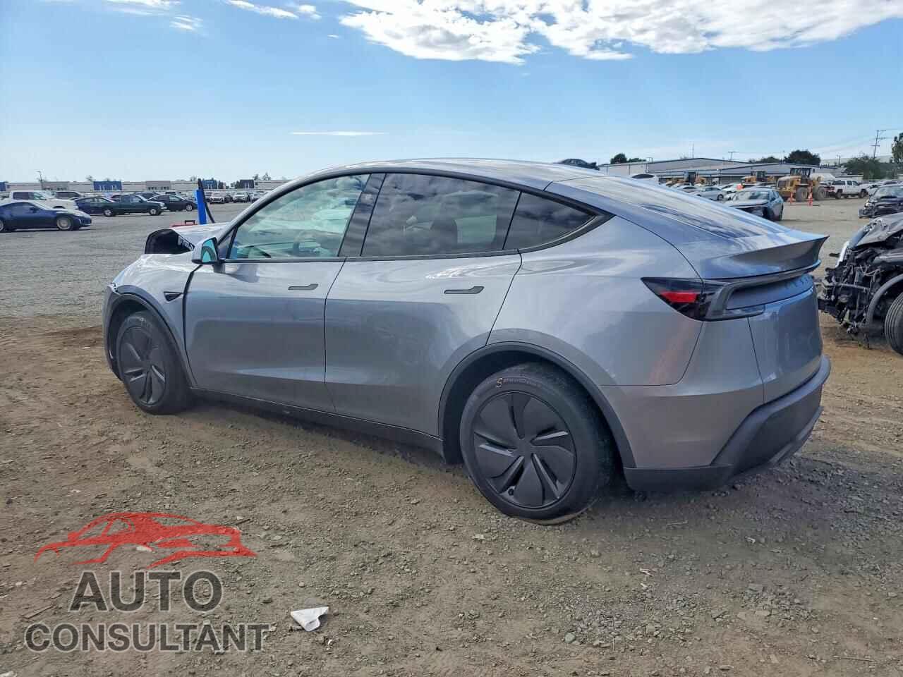 TESLA MODEL Y 2026 - 7SAYGDEDXTF670648