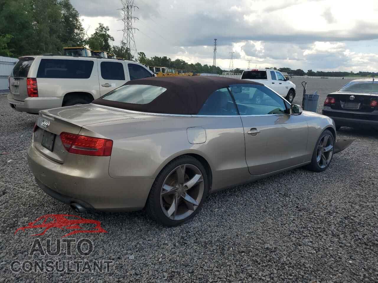 AUDI A5 2011 - WAUTFAFH1BN008285