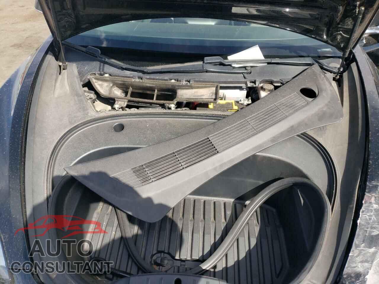 TESLA MODEL 3 2020 - 5YJ3E1EB9LF801093