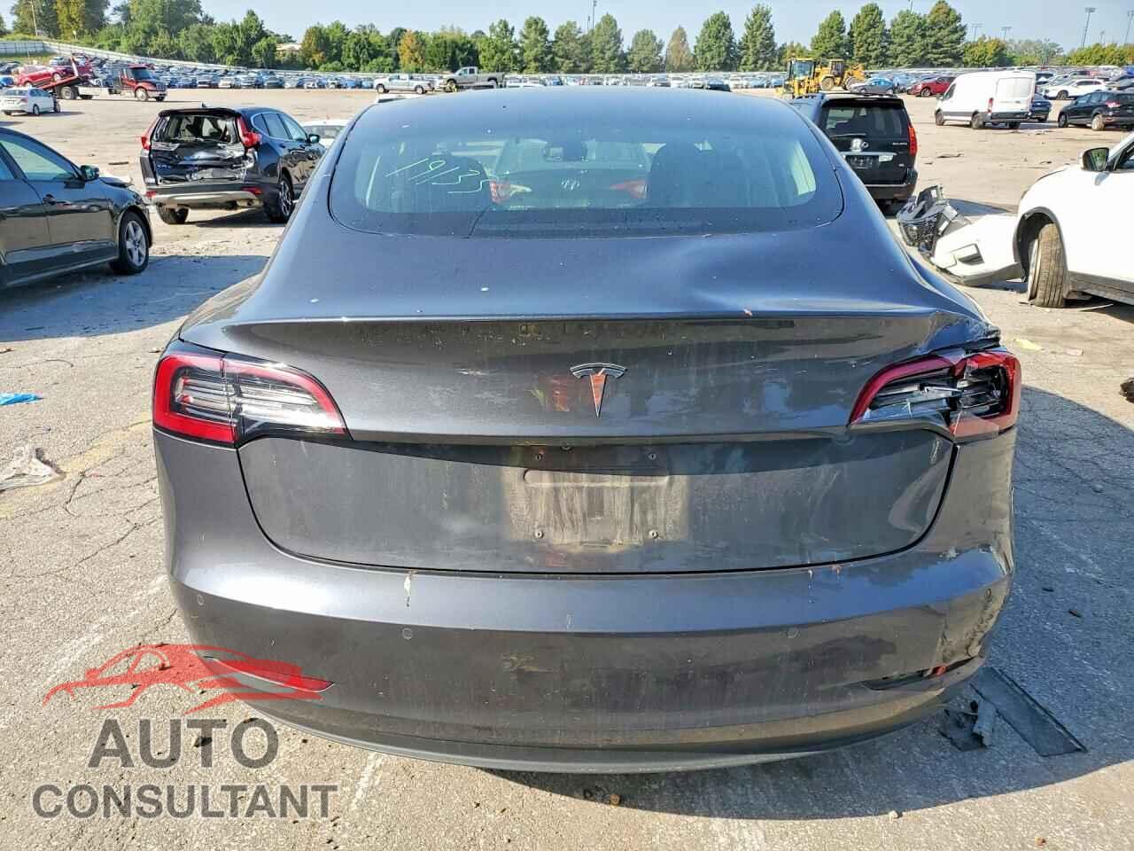 TESLA MODEL 3 2018 - 5YJ3E1EA8JF101862