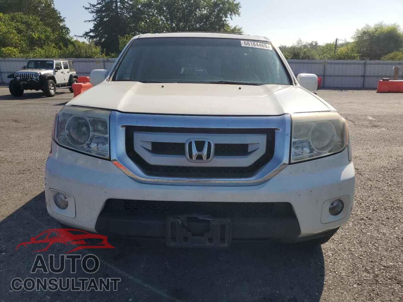 HONDA PILOT 2011 - 5FNYF4H96BB026280