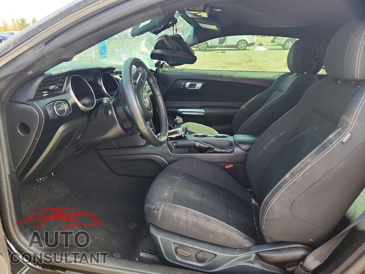 FORD MUSTANG 2021 - 1FA6P8TH9M5152346