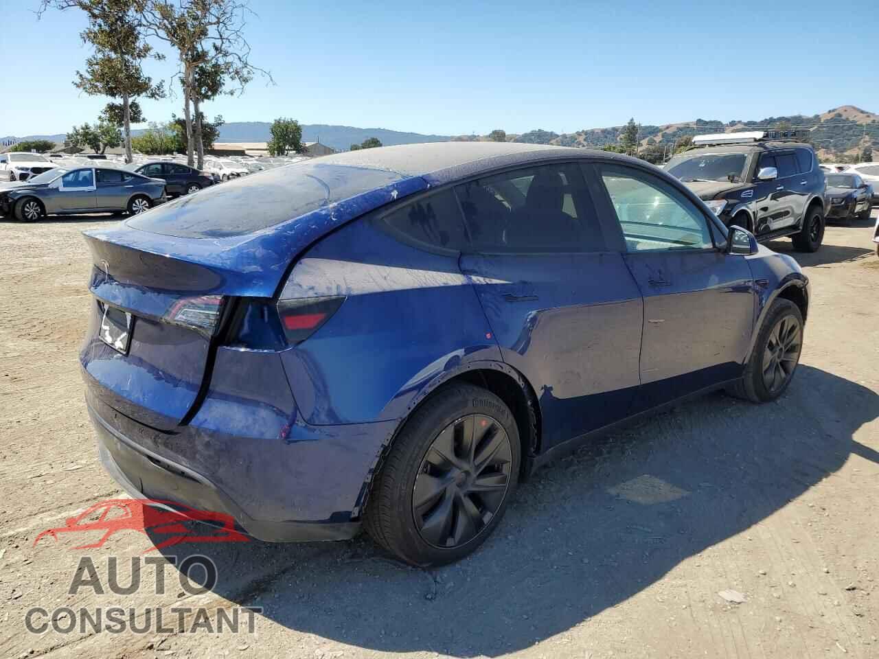 TESLA MODEL Y 2024 - 7SAYGDED2RF105318