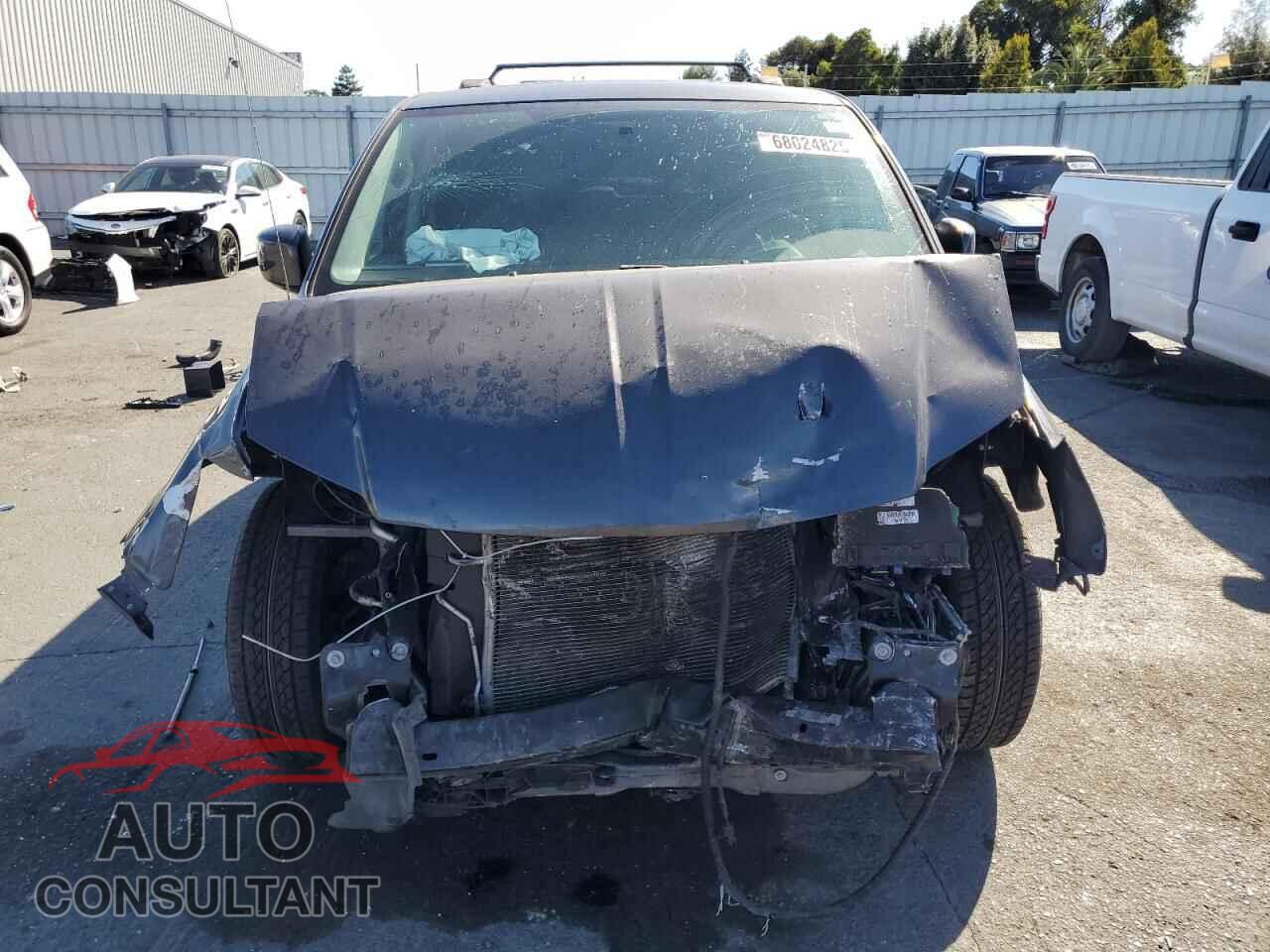 DODGE CARAVAN 2015 - 2C4RDGCG1FR535821