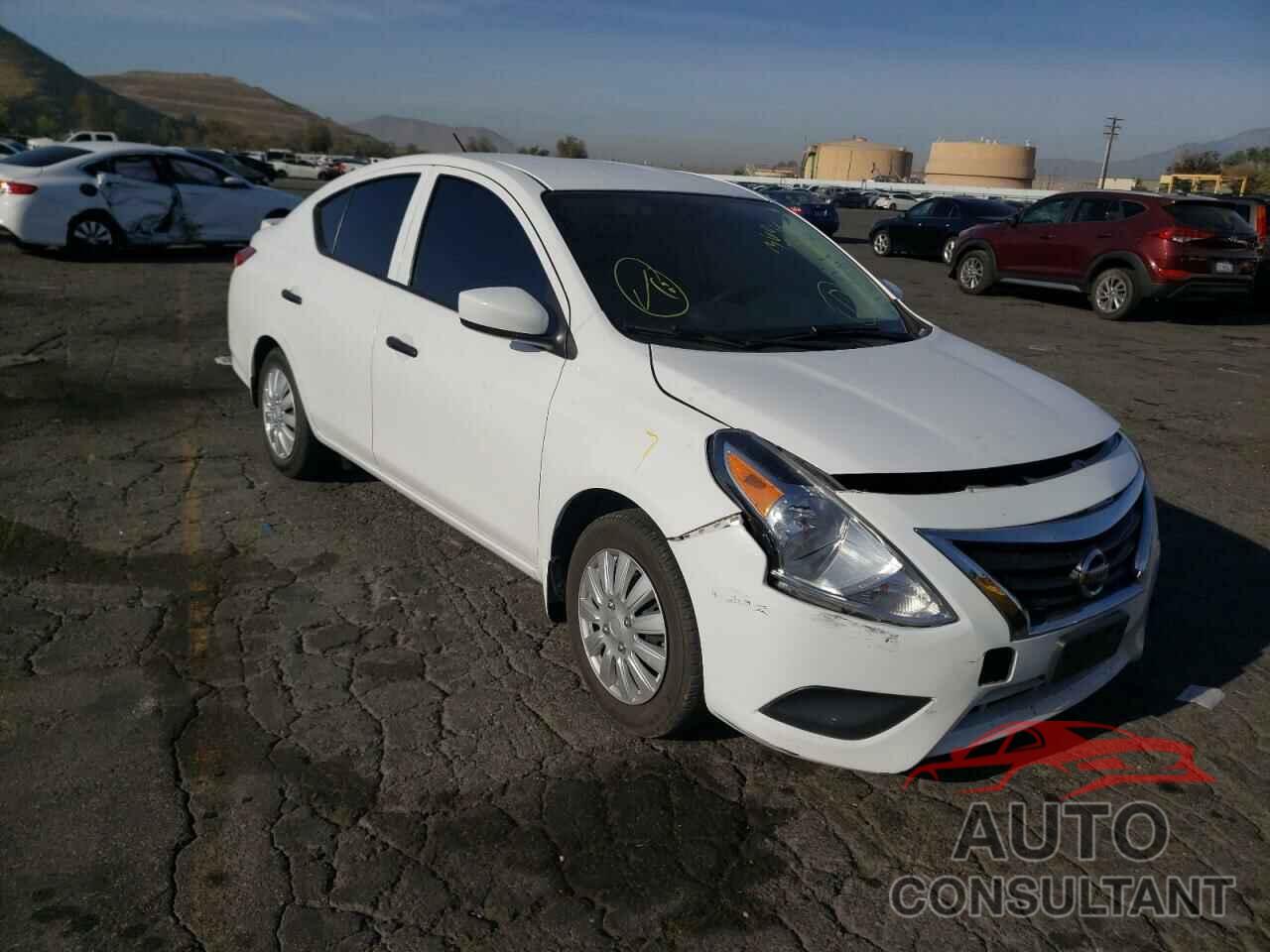 NISSAN VERSA 2019 - 3N1CN7AP8KL820614